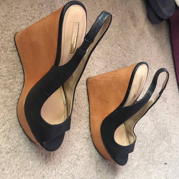 BCBGeneration black wedge platforms - Picture 4 of 6